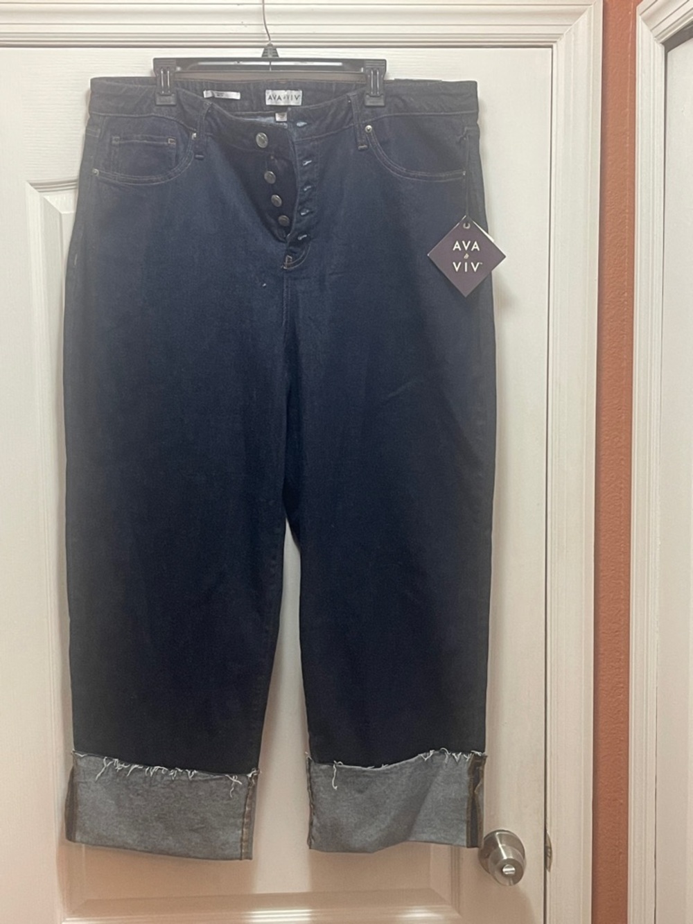 Ava & Viv Dark Wash Cropped Button-Fly Jeans